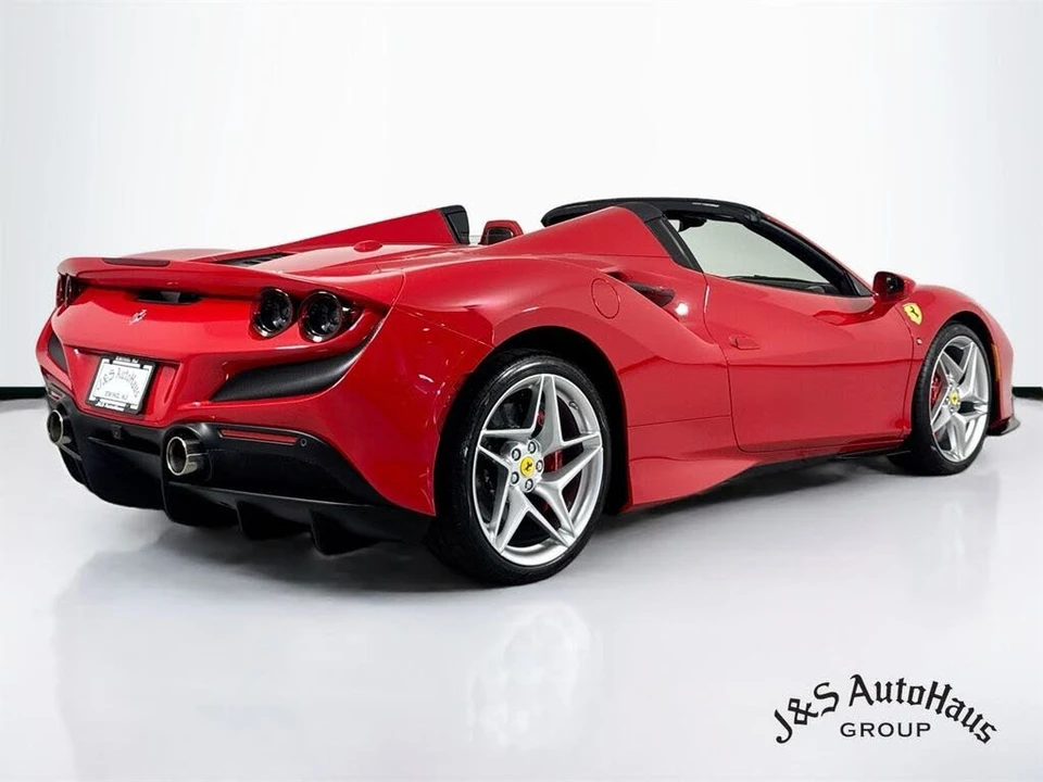 2021 Ferrari F8 Spider - Image 7 of 31