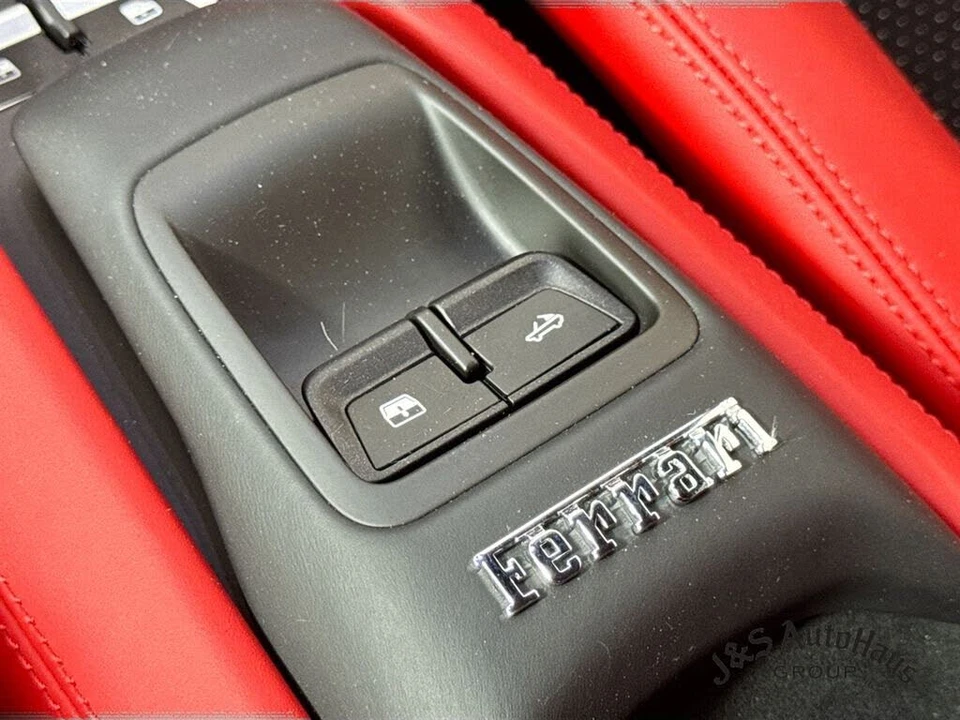 2021 Ferrari F8 Spider - Image 27 of 31