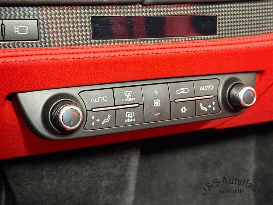 2021 Ferrari F8 Spider - Image 21 of 31
