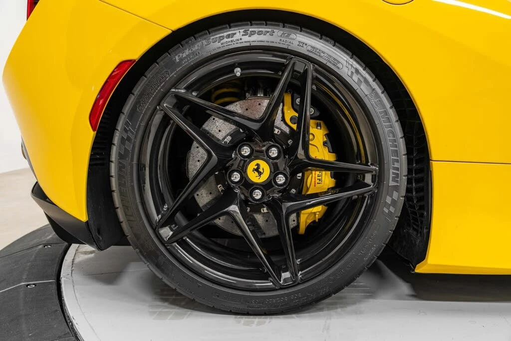 2021 Ferrari F8 Spider - Image 16 of 31
