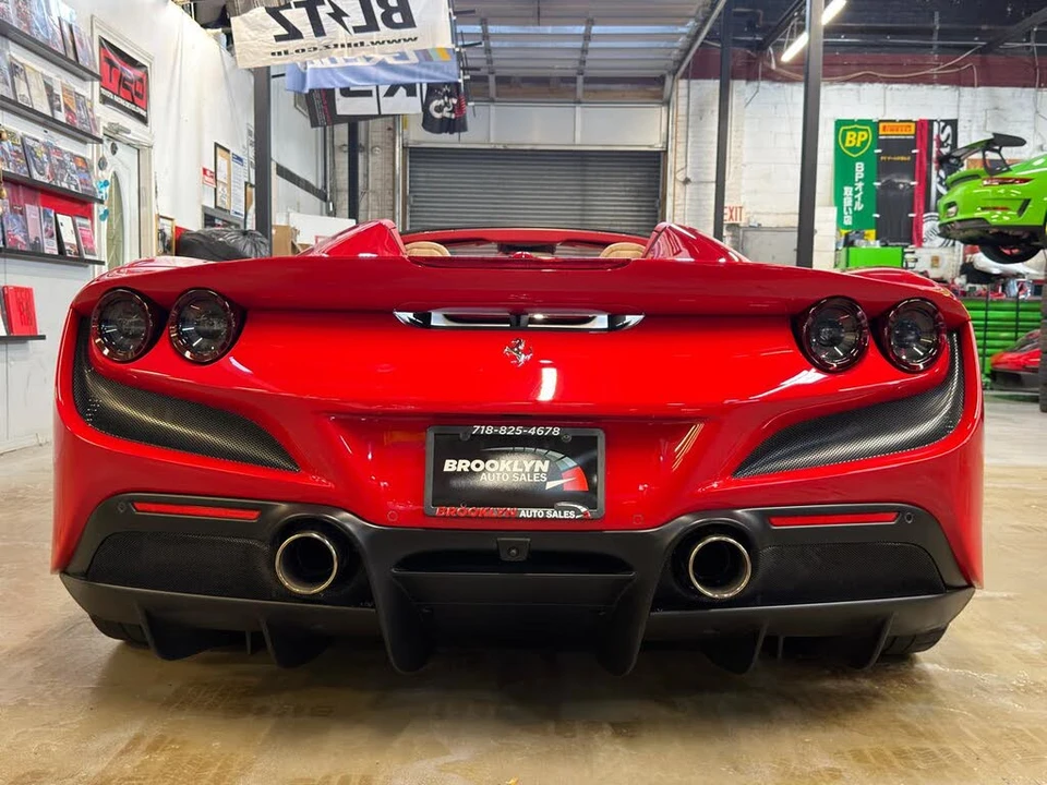 2021 Ferrari F8 Spider - Image 9 of 31