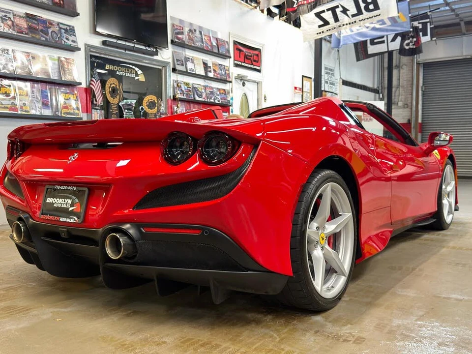2021 Ferrari F8 Spider - Image 7 of 31