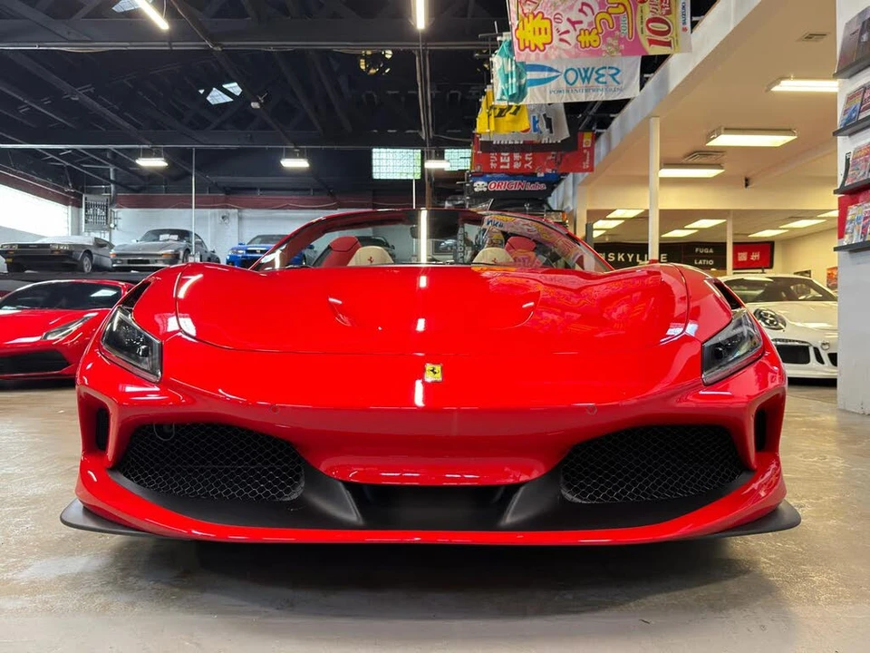 2021 Ferrari F8 Spider - Image 2 of 31