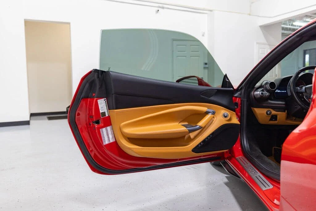 2021 Ferrari F8 Spider - Image 28 of 31