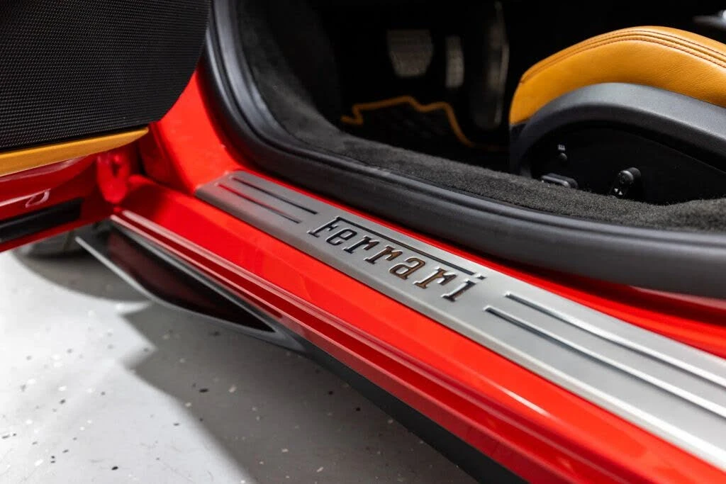 2021 Ferrari F8 Spider - Image 30 of 31