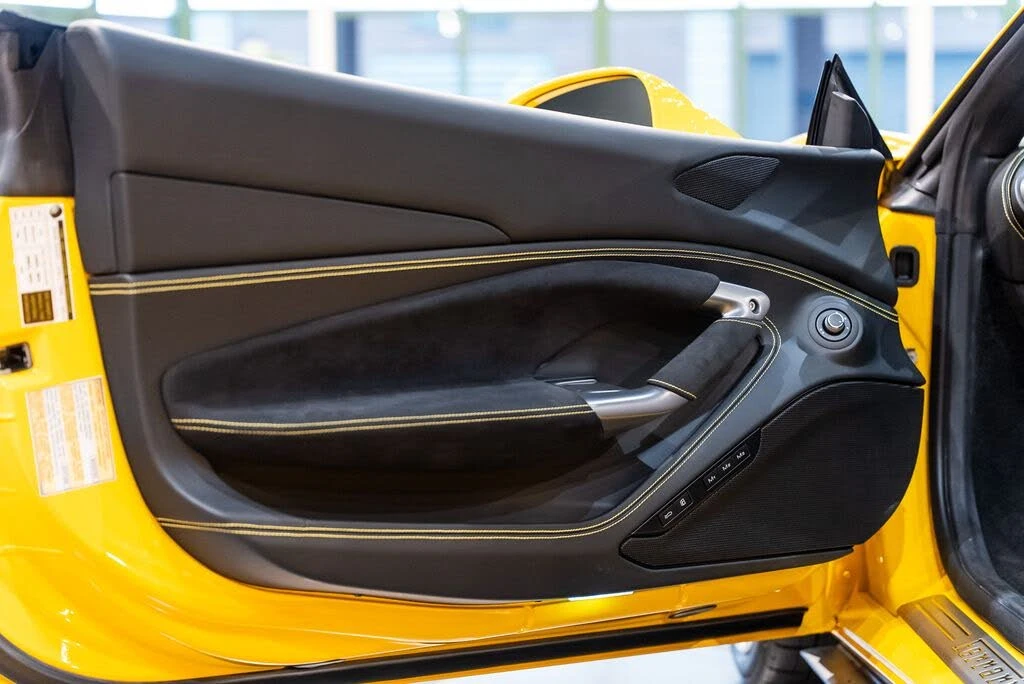 2021 Ferrari F8 Spider - Image 20 of 31