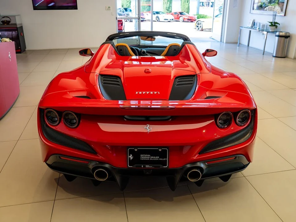 2021 Ferrari F8 Spider - Image 5 of 31