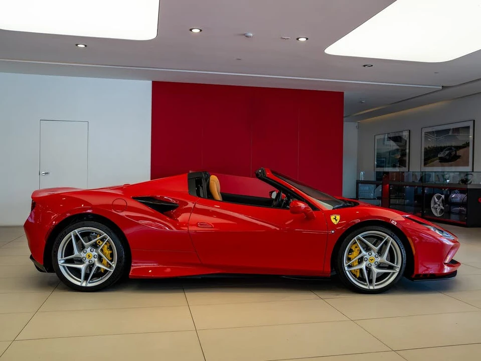2021 Ferrari F8 Spider - Image 7 of 31