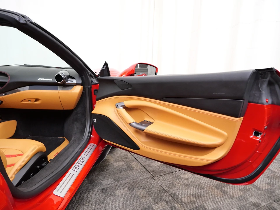 2021 Ferrari F8 Spider - Image 13 of 31