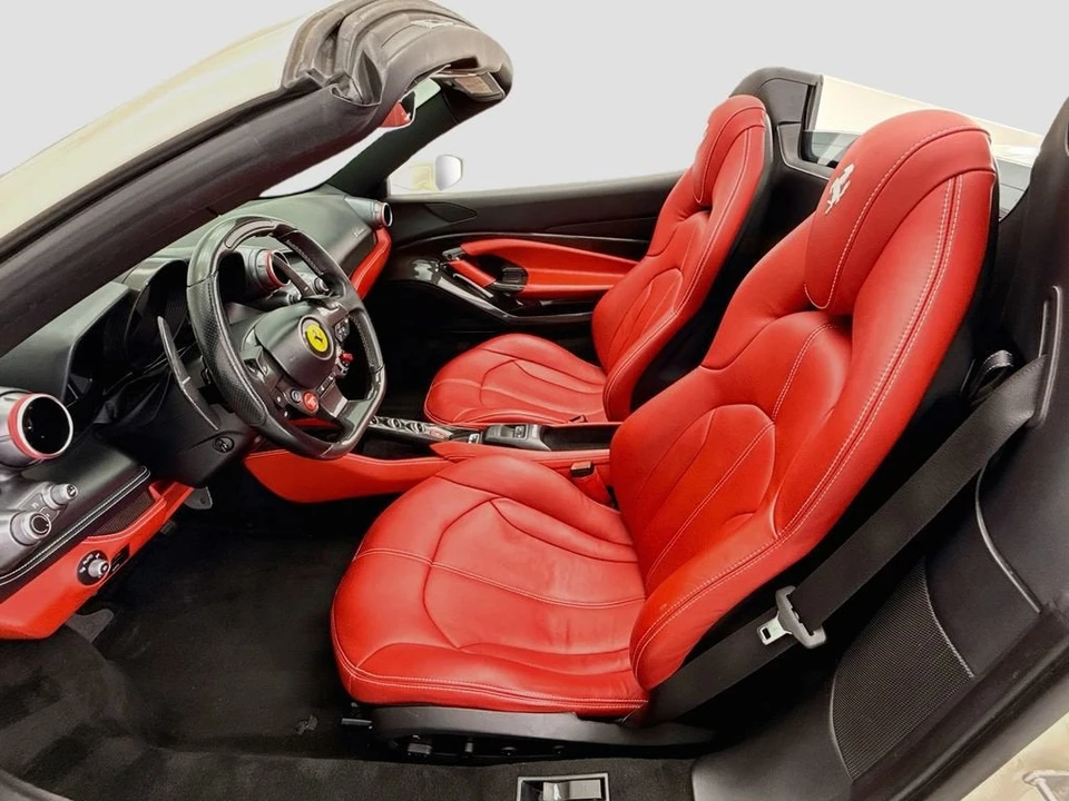 2021 Ferrari F8 Spider - Image 26 of 31