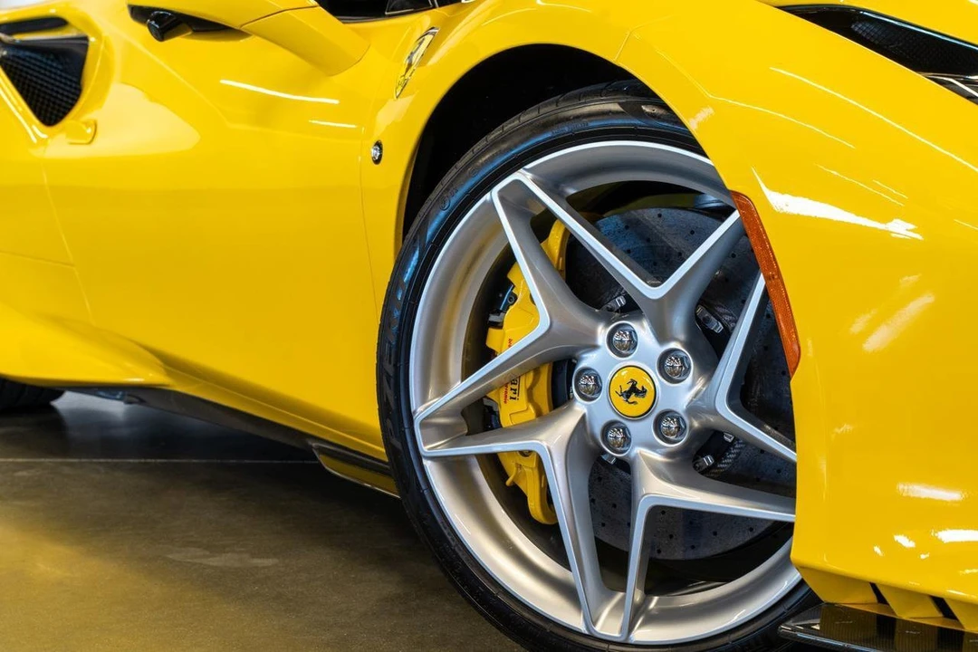 2021 Ferrari F8 Spider - Image 18 of 31