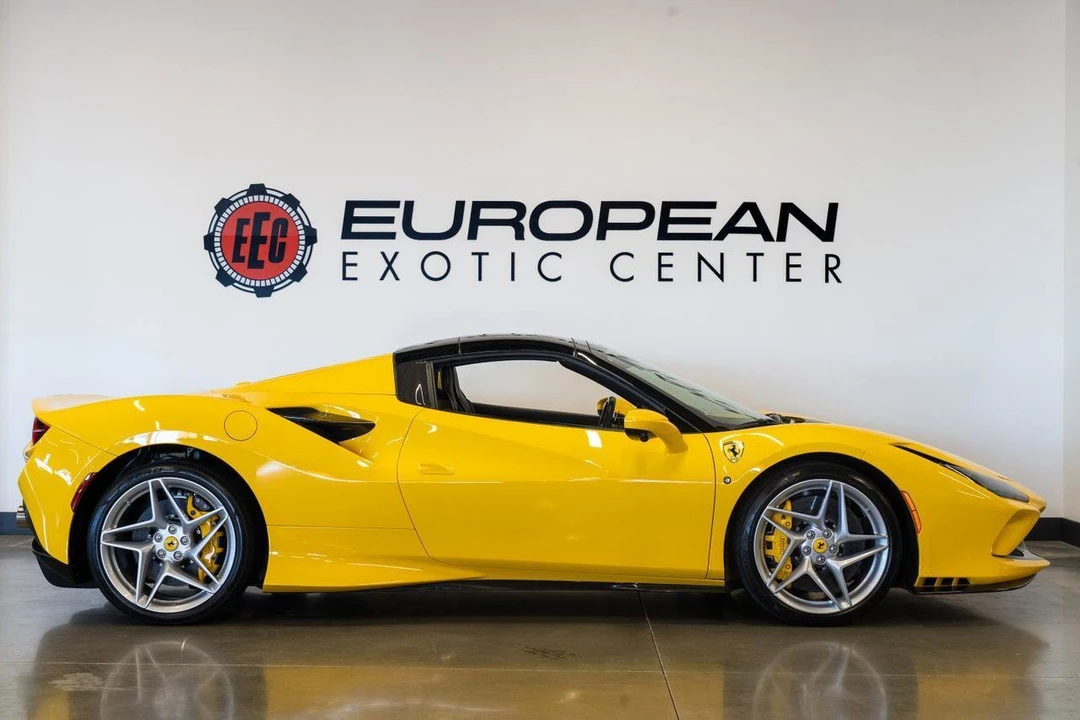 2021 Ferrari F8 Spider - Image 5 of 31