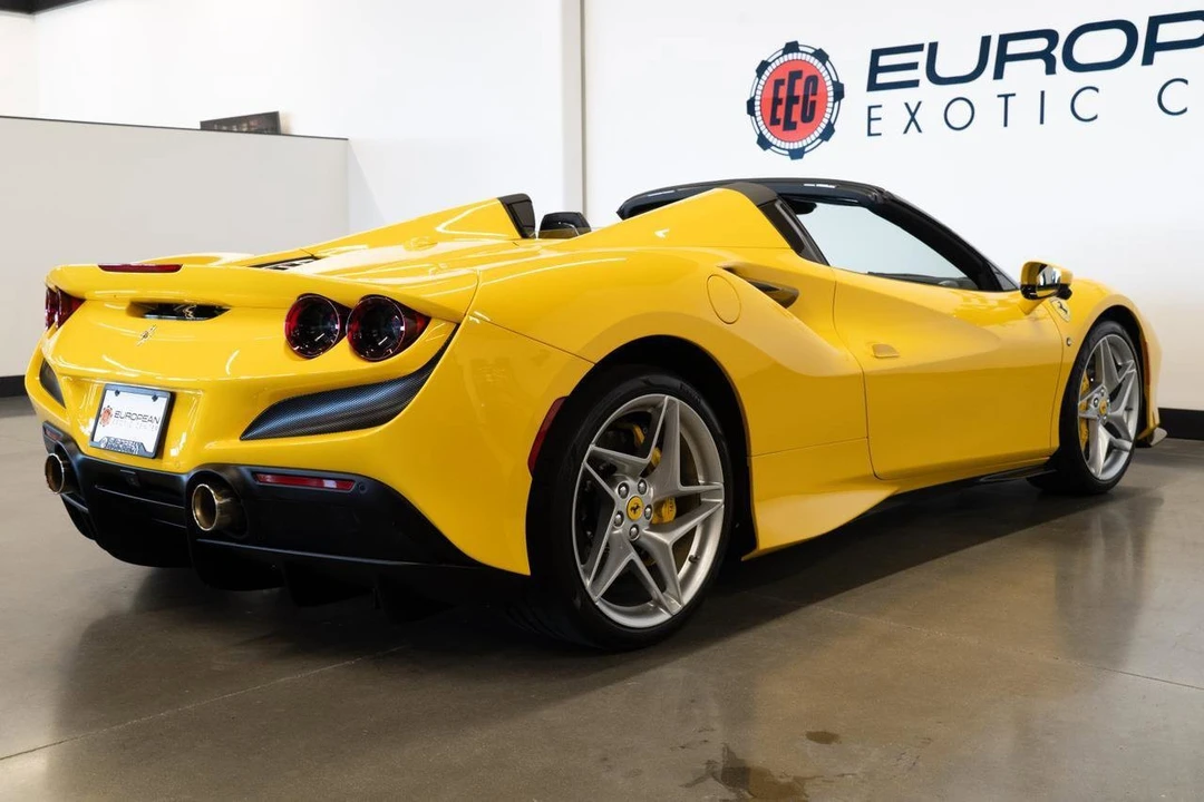 2021 Ferrari F8 Spider - Image 29 of 31