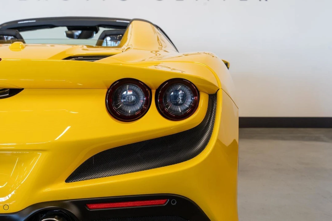 2021 Ferrari F8 Spider - Image 26 of 31