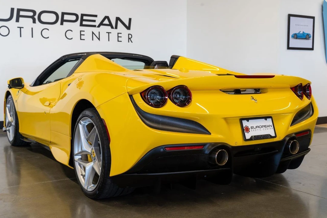 2021 Ferrari F8 Spider - Image 28 of 31
