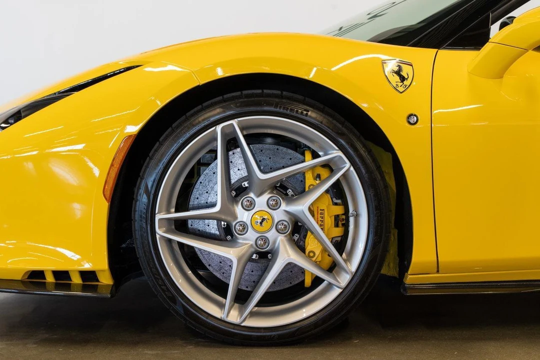 2021 Ferrari F8 Spider - Image 21 of 31
