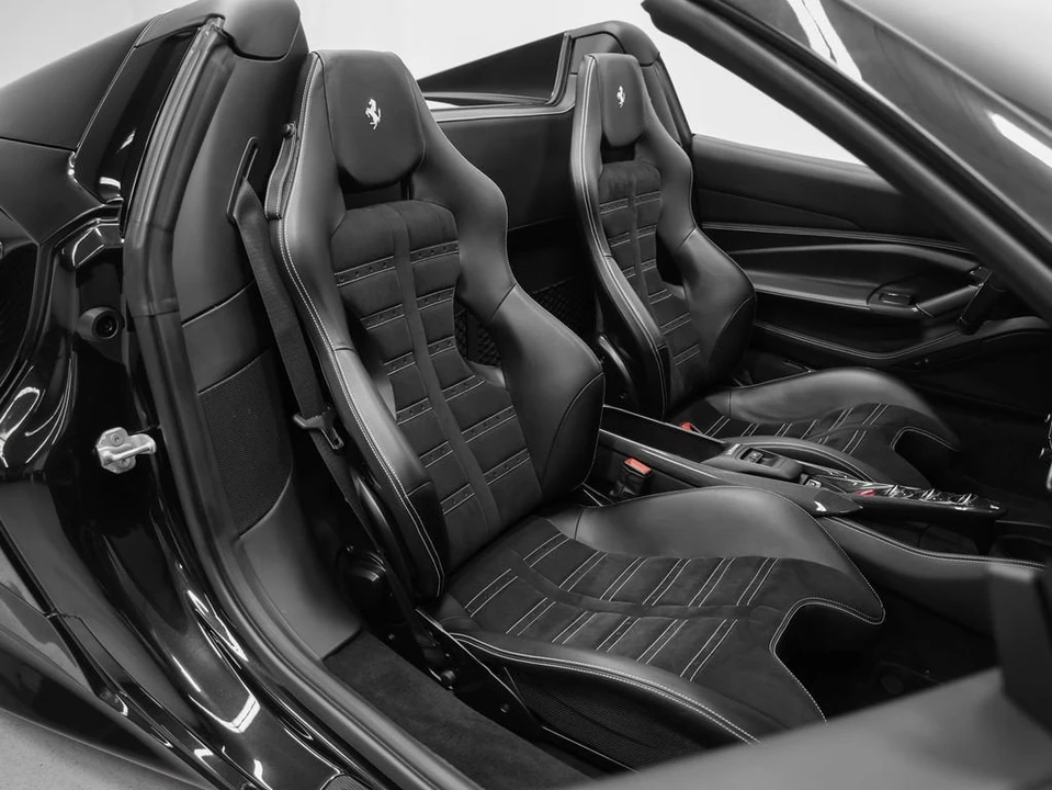 2021 Ferrari F8 Spider - Image 20 of 31