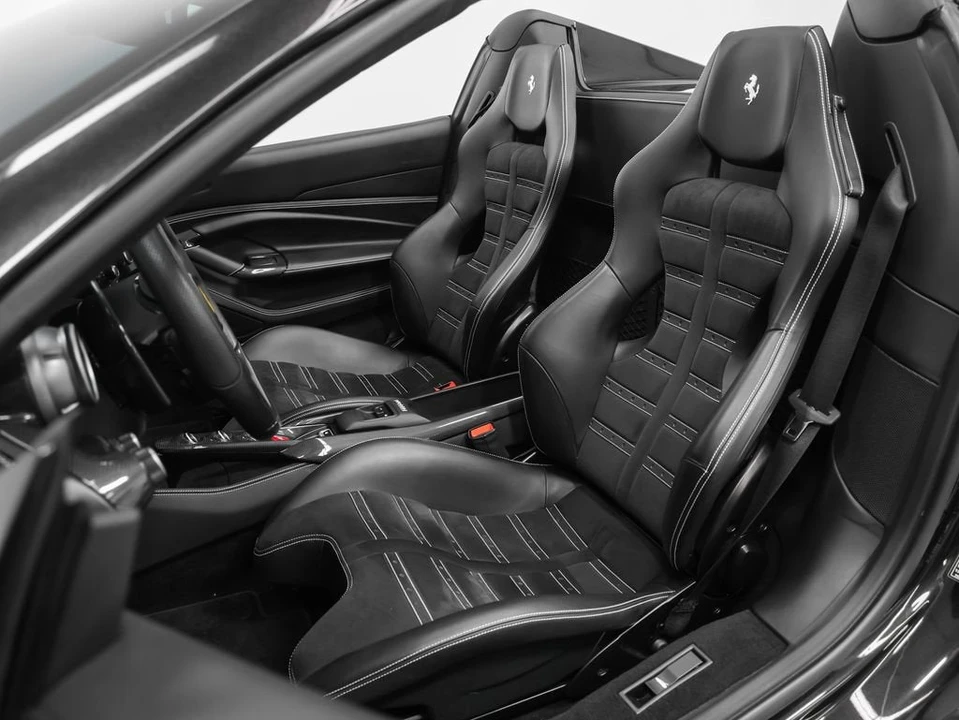 2021 Ferrari F8 Spider - Image 3 of 31