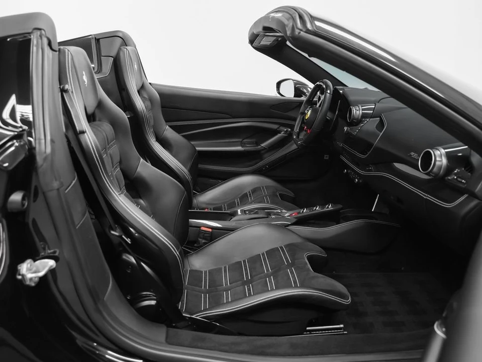2021 Ferrari F8 Spider - Image 23 of 31
