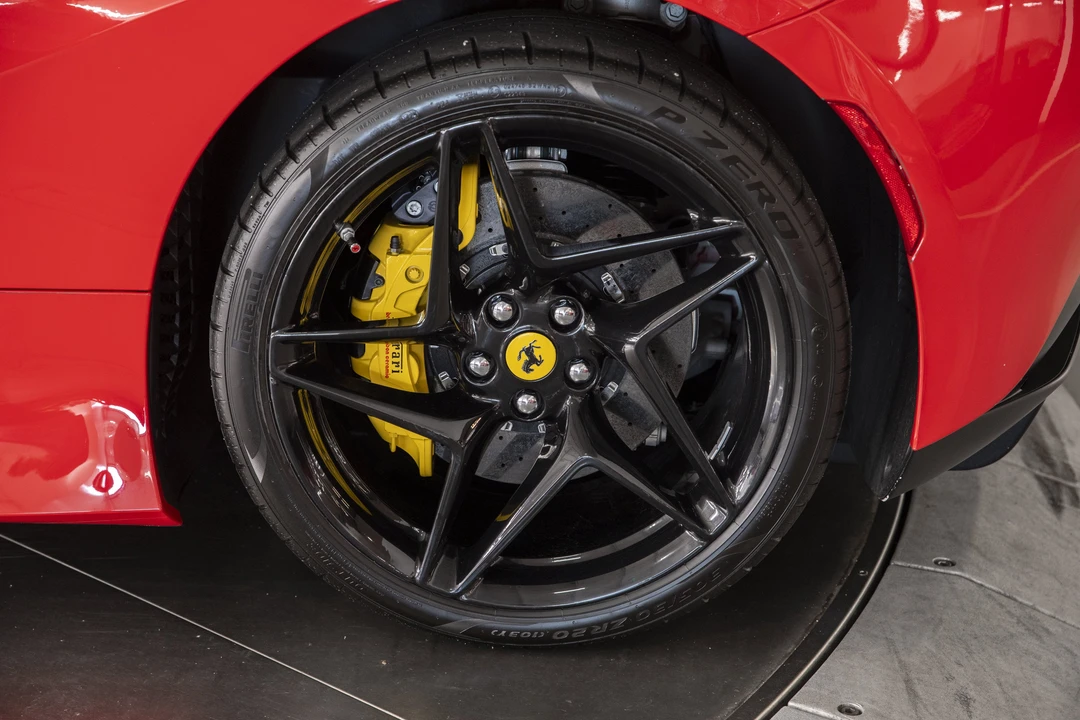 2021 Ferrari F8 Spider - Image 20 of 31