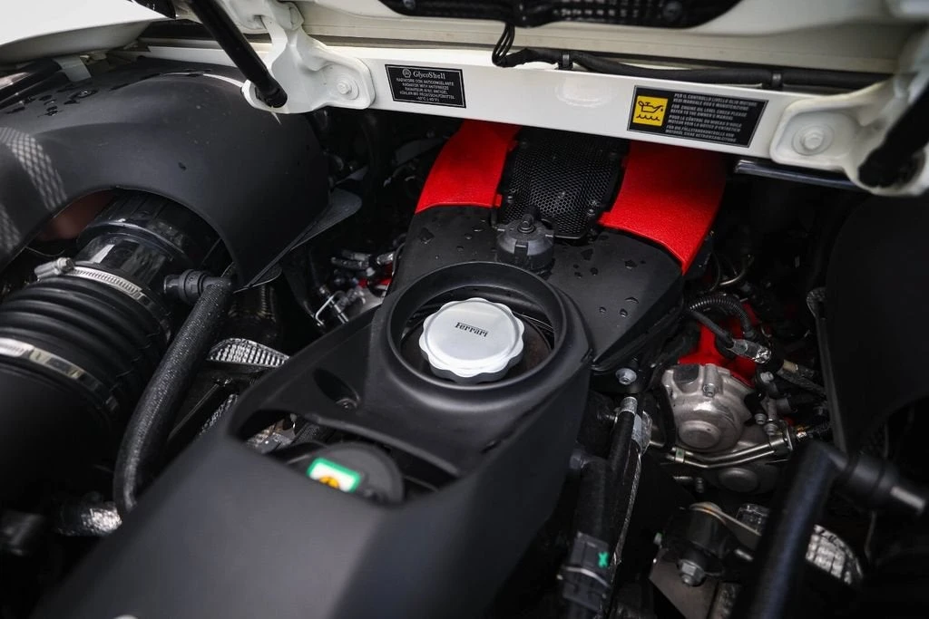 2021 Ferrari F8 Spider - Image 25 of 31