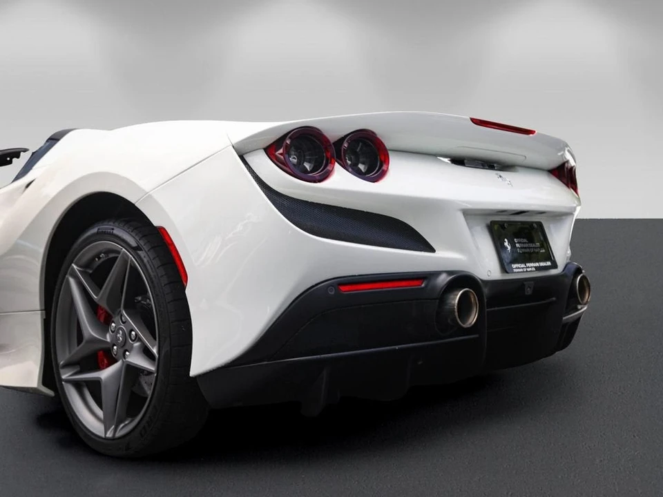 2021 Ferrari F8 Spider - Image 17 of 31