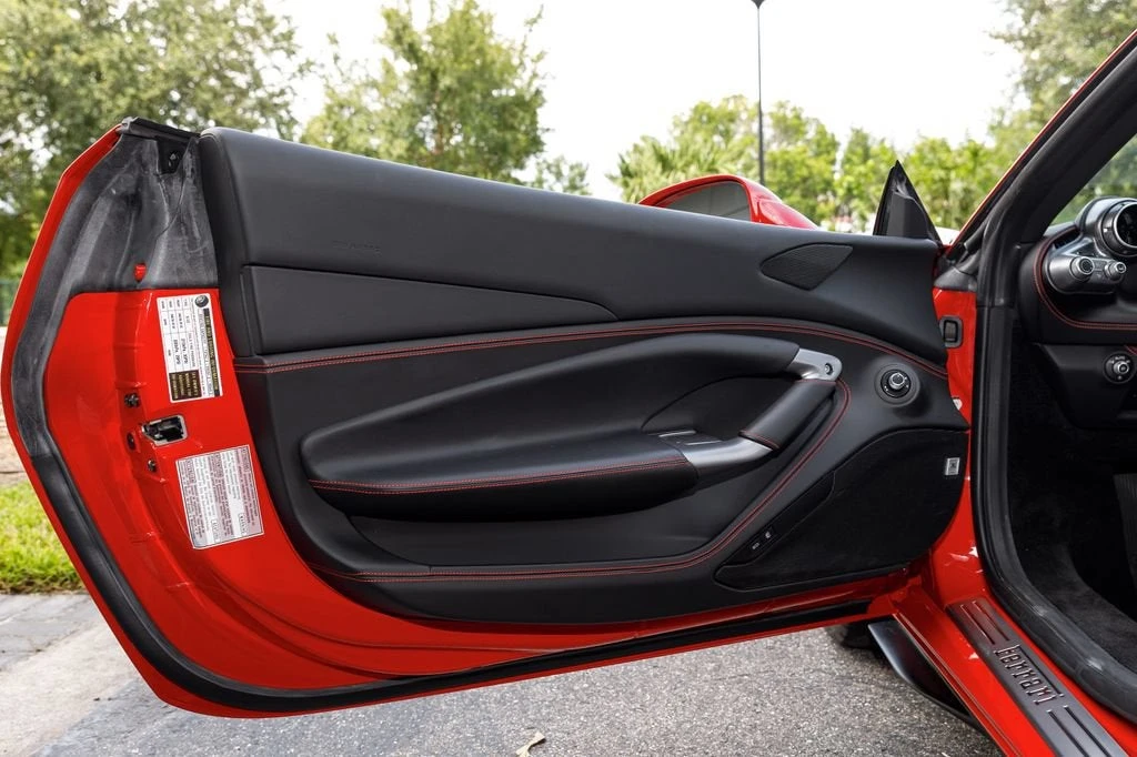 2021 Ferrari F8 Spider - Image 27 of 31