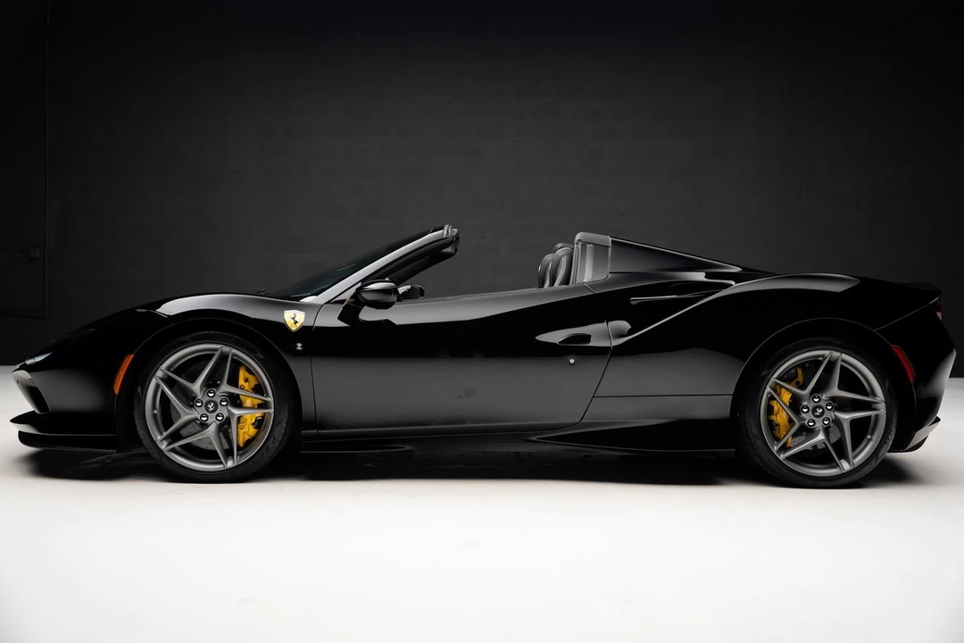 2021 Ferrari F8 Spider - Image 19 of 21