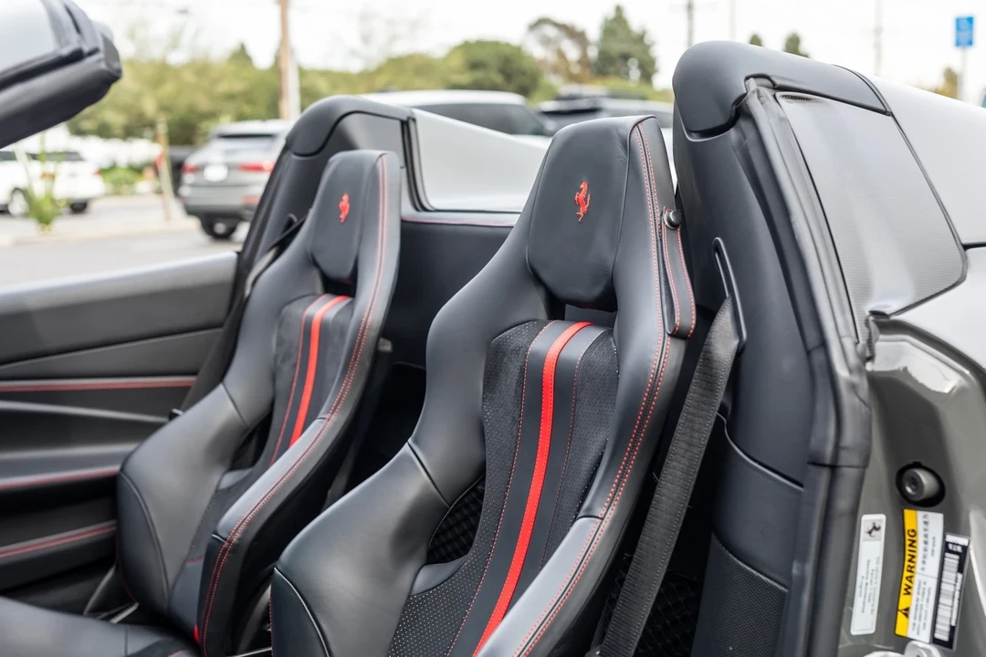 2021 Ferrari F8 Spider - Image 6 of 12