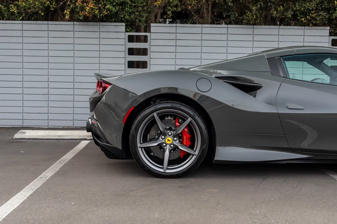 2021 Ferrari F8 Spider - Image 10 of 12