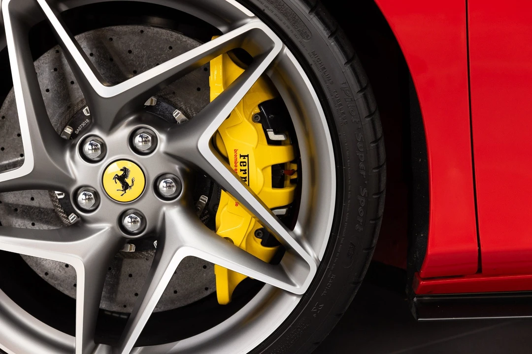 2021 Ferrari F8 Spider - Image 20 of 31