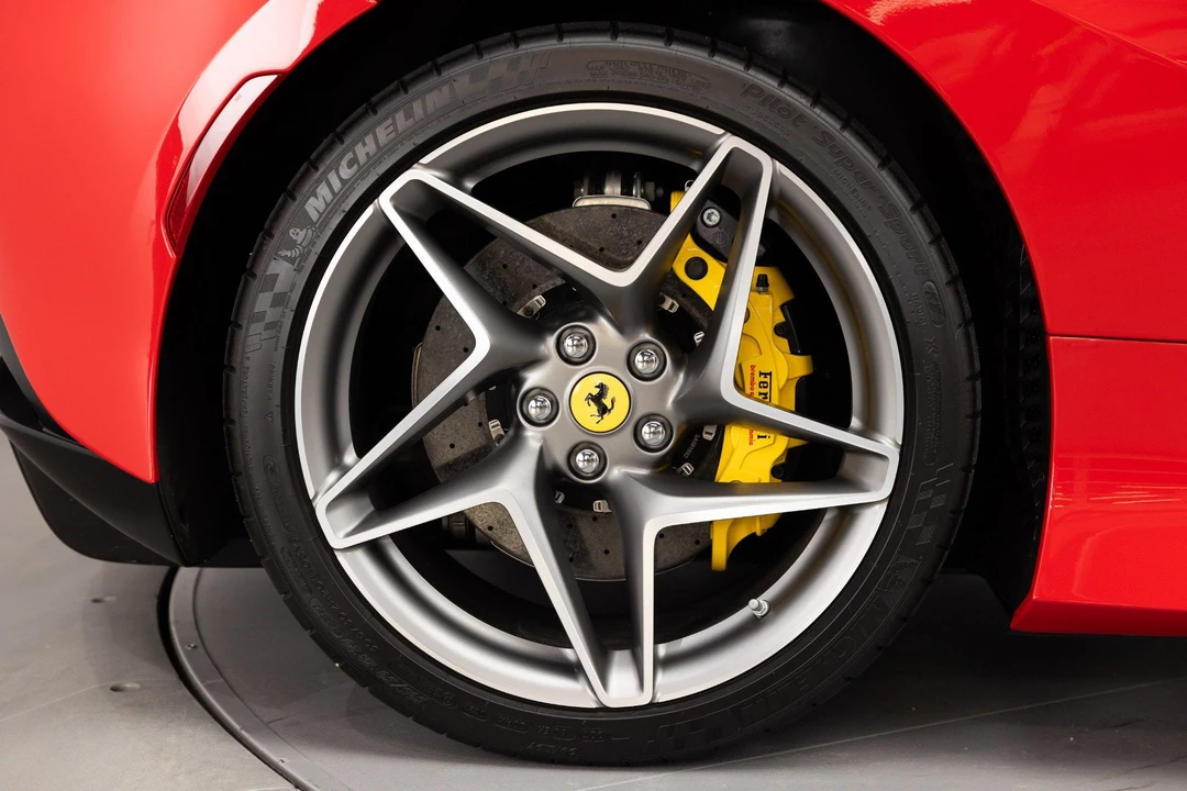 2021 Ferrari F8 Spider - Image 24 of 31