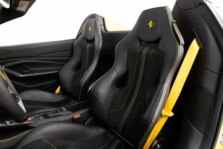2021 Ferrari F8 Spider - Image 3 of 6