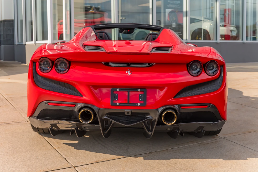 2021 Ferrari F8 Spider - Image 7 of 31