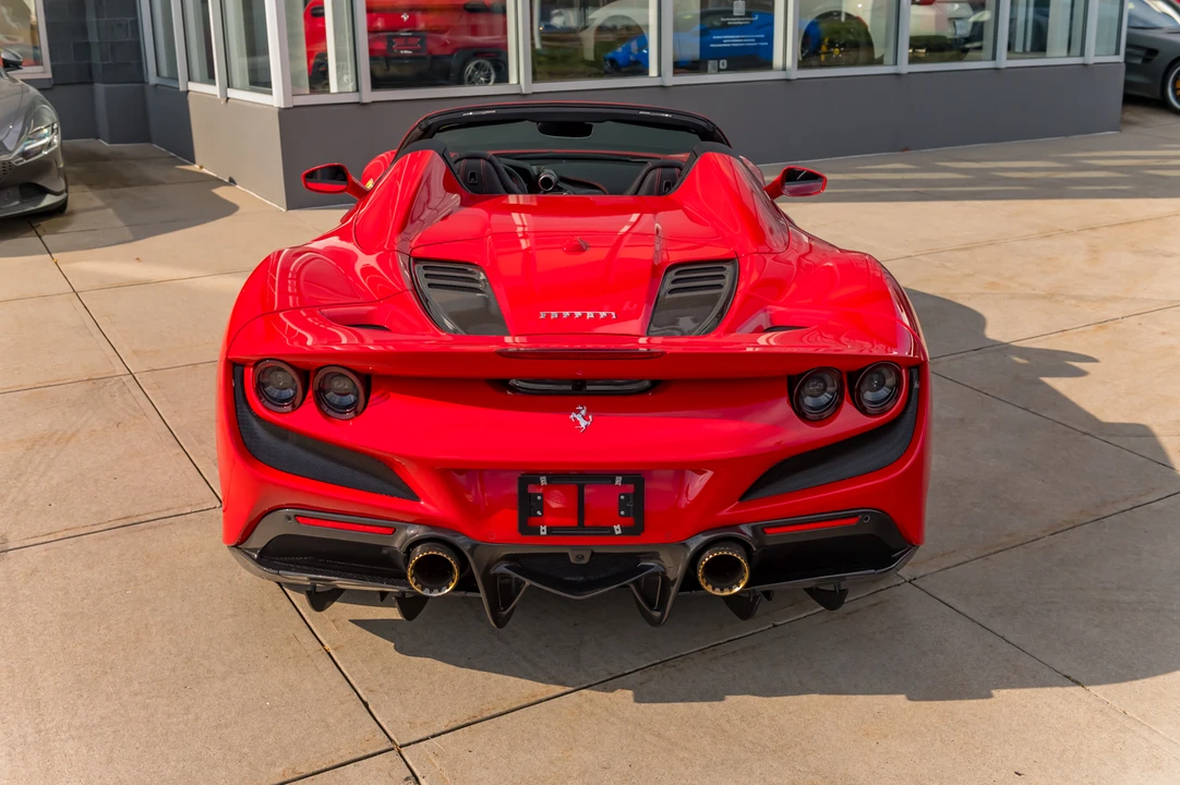 2021 Ferrari F8 Spider - Image 8 of 31
