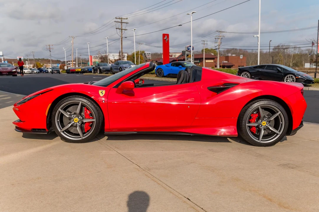 2021 Ferrari F8 Spider - Image 10 of 31
