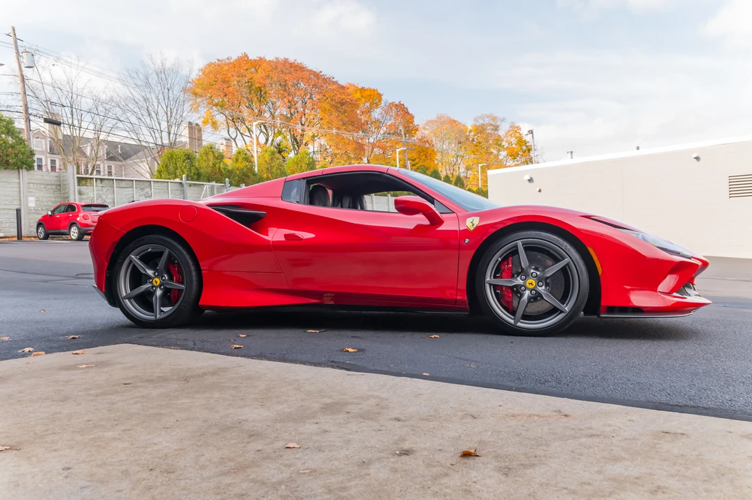 2021 Ferrari F8 Spider - Image 30 of 31