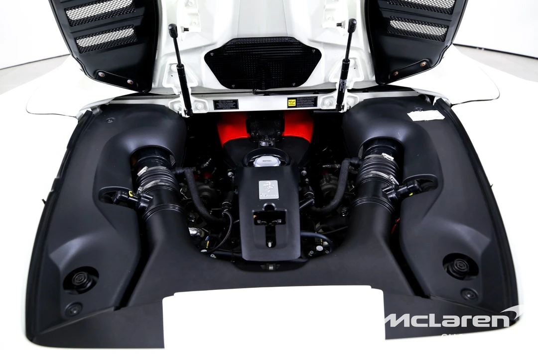 2021 Ferrari F8 Spider - Image 28 of 31