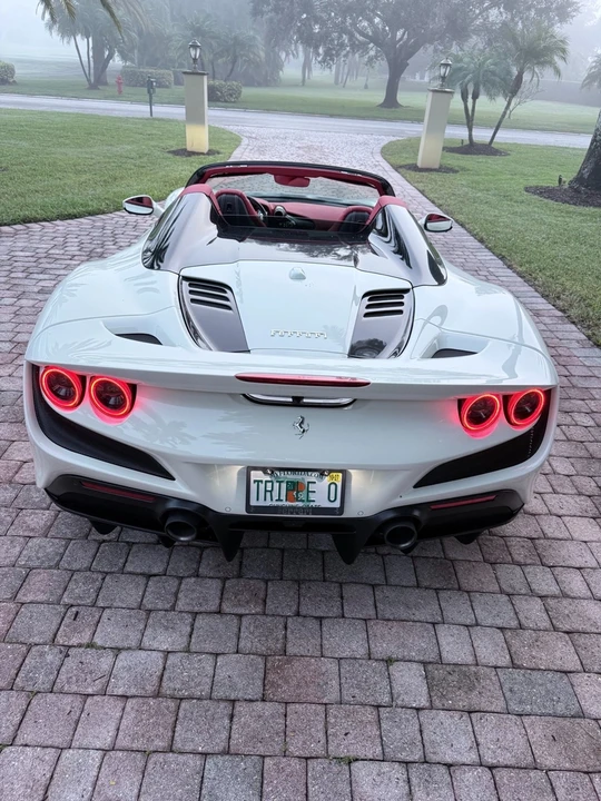 2021 Ferrari F8 Spider - Image 7 of 12