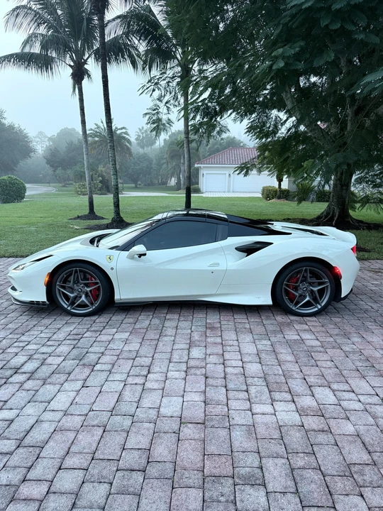 2021 Ferrari F8 Spider - Image 4 of 12
