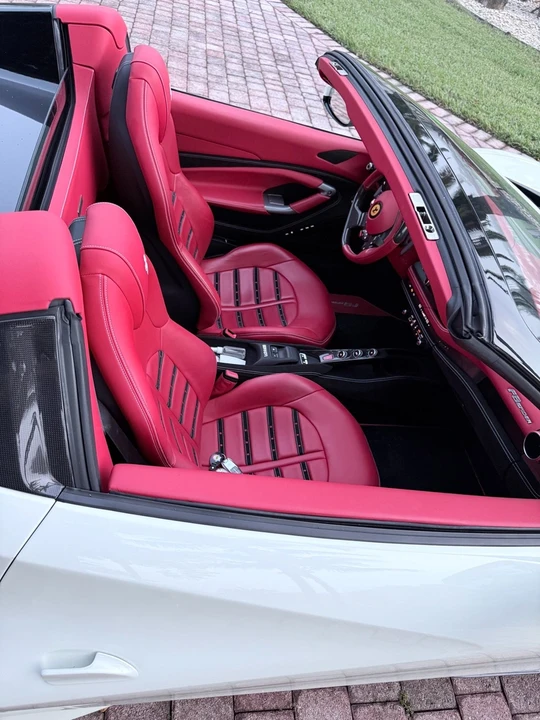 2021 Ferrari F8 Spider - Image 8 of 12