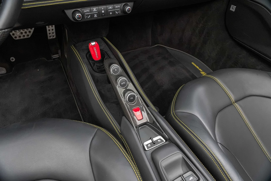 2021 Ferrari F8 Spider - Image 6 of 31