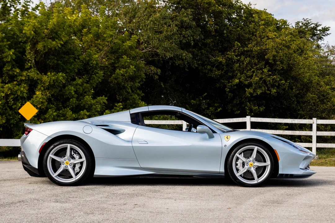 2021 Ferrari F8 Spider - Image 17 of 31