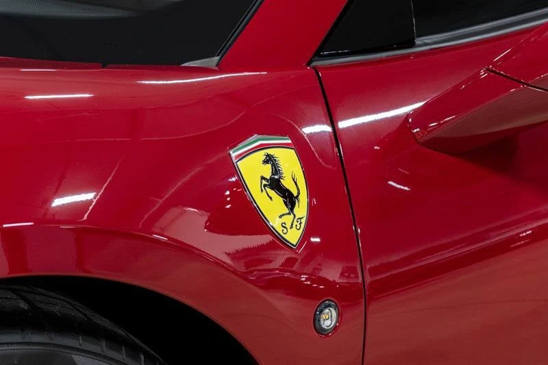 2021 Ferrari F8 Spider - Image 2 of 31