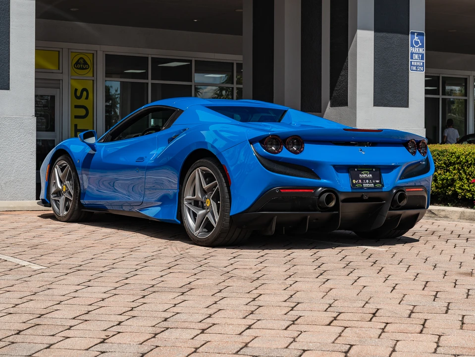 2021 Ferrari F8 Spider - Image 13 of 31