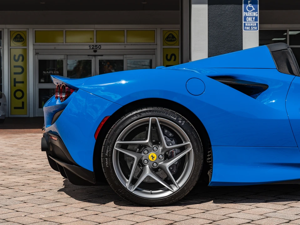 2021 Ferrari F8 Spider - Image 22 of 31