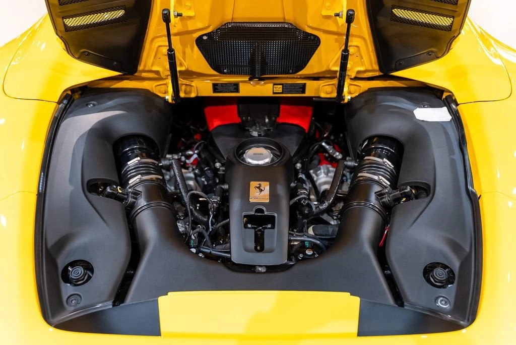 2021 Ferrari F8 Spider - Image 14 of 31