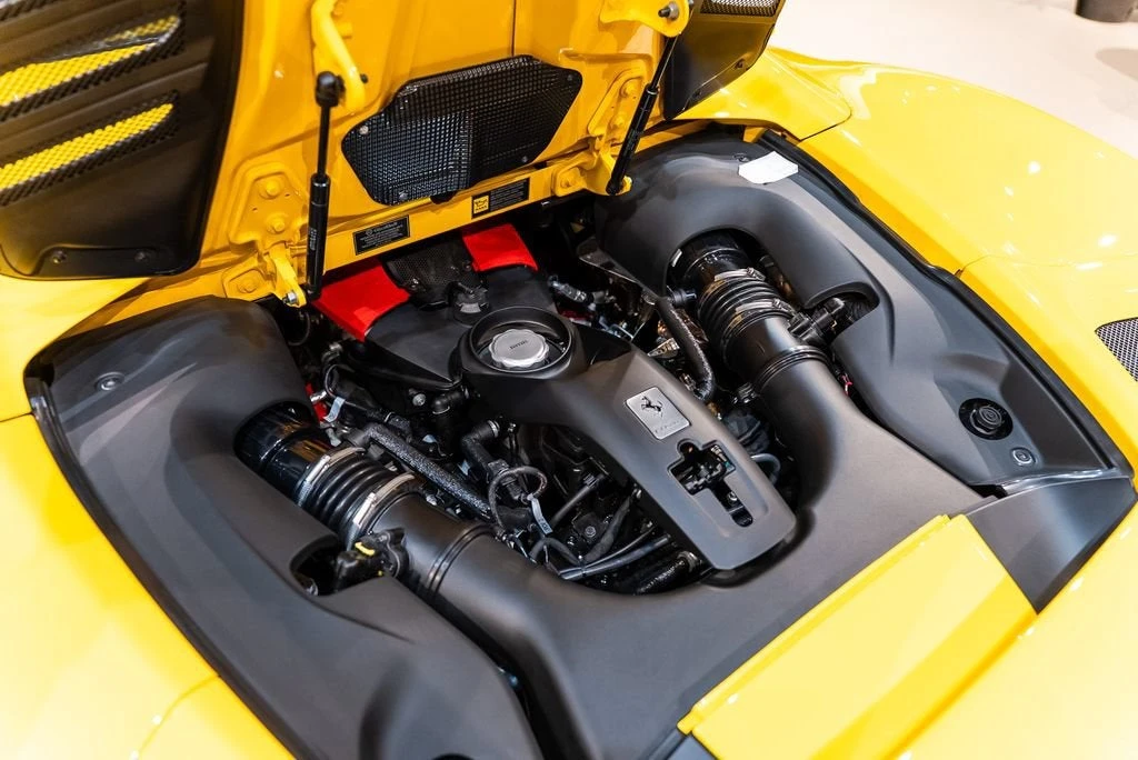 2021 Ferrari F8 Spider - Image 13 of 31
