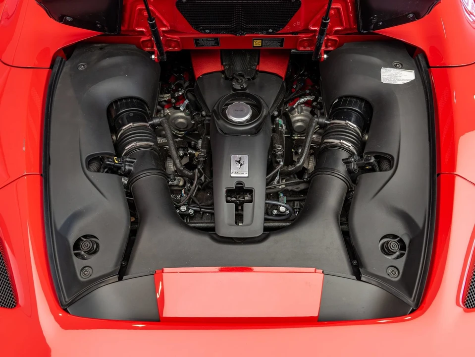 2021 Ferrari F8 Spider - Image 24 of 31