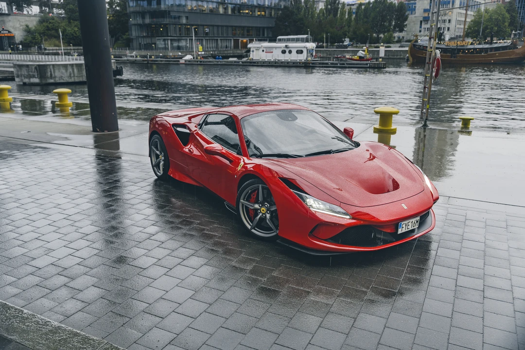 2020 Ferrari F8 Spider - Image 13 of 31